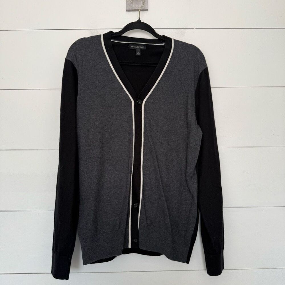 Banana Republic Women’s Large Silk Blend Cardigan Sweater